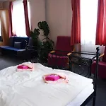 Zlata Noha 3* Bratislava