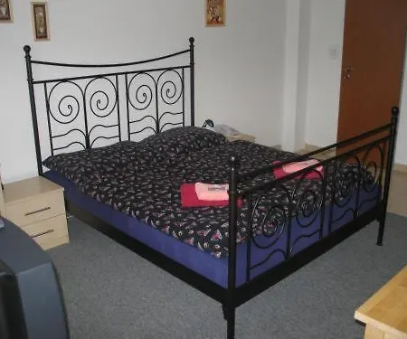 Zlata Noha Bratislava