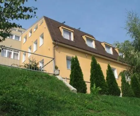 Hotel Zlata Noha 3*