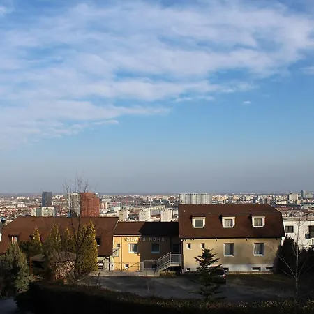 호텔 Zlata Noha 3*