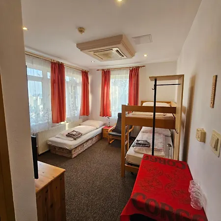 Otel Zlata Noha Bratislava