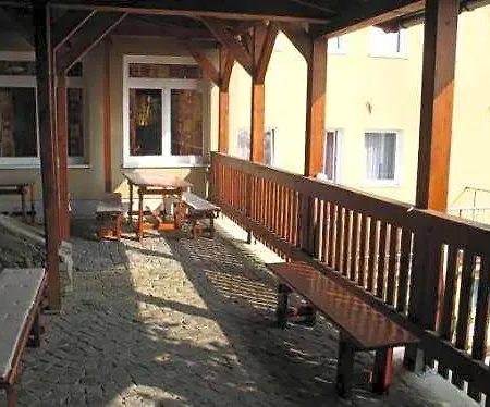 Zlata Noha Hotel