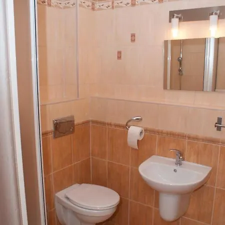 Zlata Noha Hotel