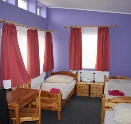 Zlata Noha Hotel